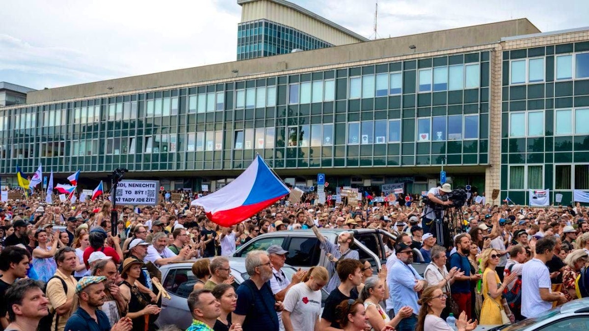 bluewin.ch - Warning Strike in the Czech Republic - Protest Against Broadcasting Plans